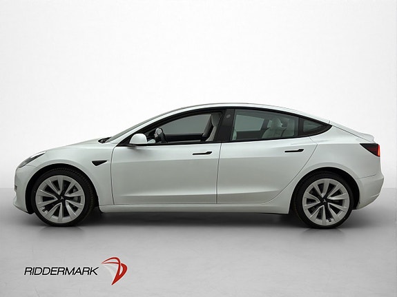 Tesla Model 3 5 of 5
