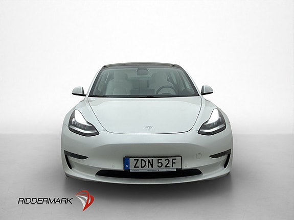 Tesla Model 3 3 of 5
