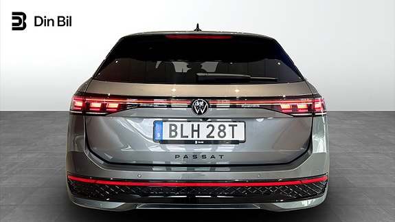 Volkswagen Passat 5 of 5