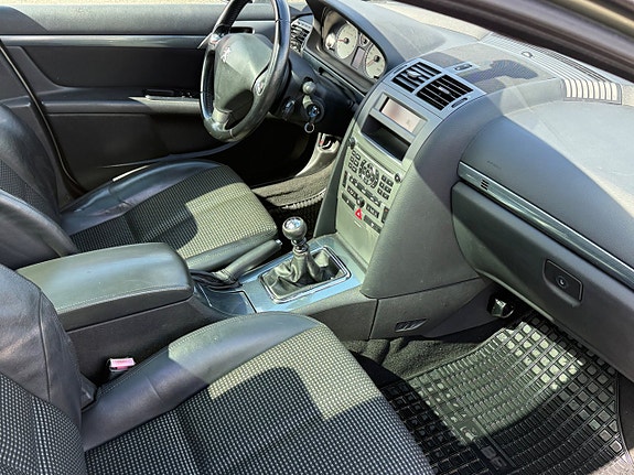 Peugeot 407 8 of 14
