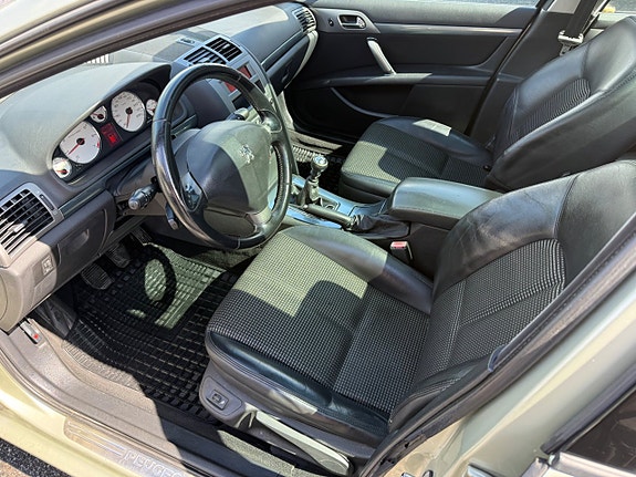 Peugeot 407 10 of 14