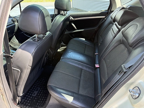 Peugeot 407 11 of 14