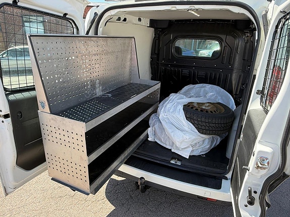 Opel Combo 11 of 13