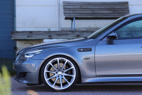 BMW M5 2 of 5