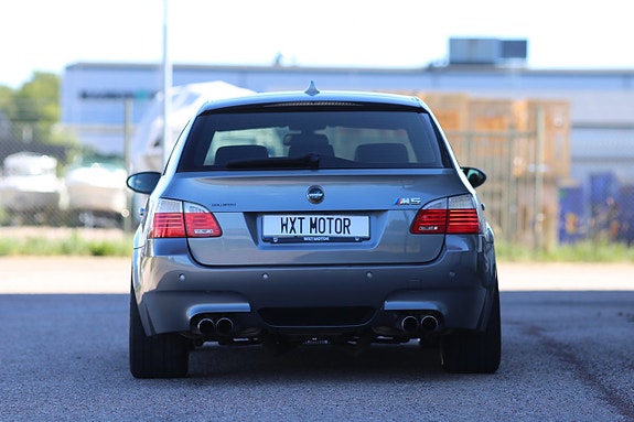 BMW M5 10 of 21