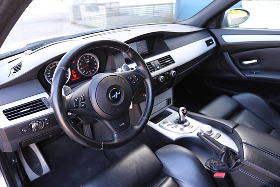 BMW M5 6 of 21