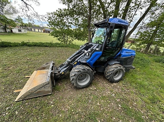 Multione M1 8.5SK med redskap
