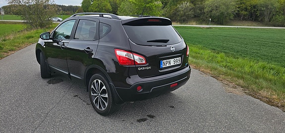 Nissan Qashqai 2 of 5