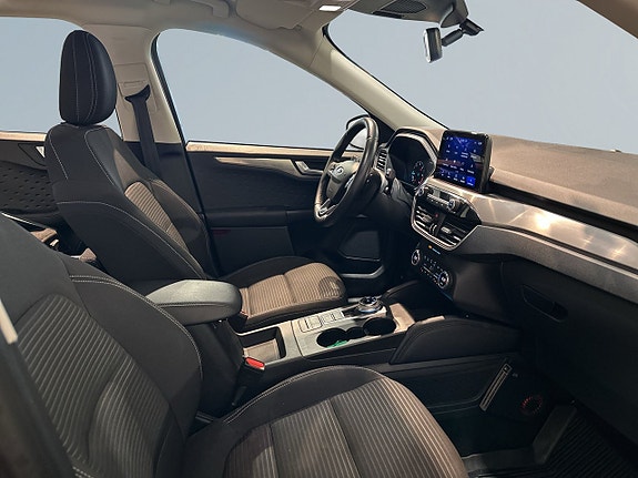 Ford Kuga 10 of 21
