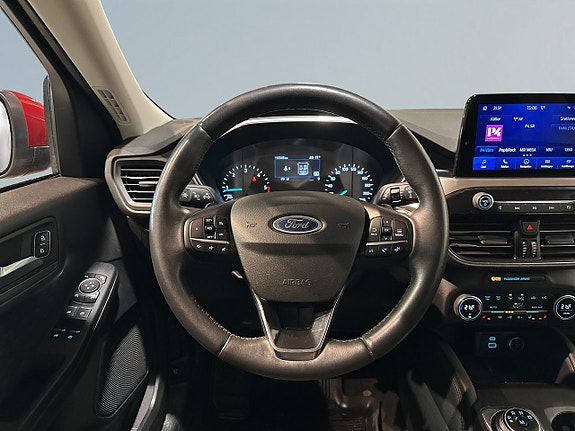 Ford Kuga 9 of 21