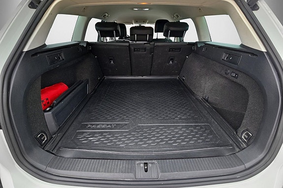 Volkswagen Passat 3 of 5