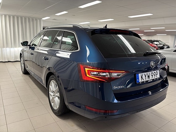 Skoda Superb 4 of 5