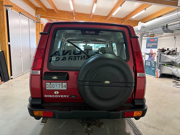 Land Rover Discovery 14 of 17