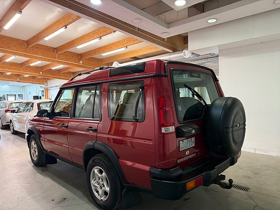 Land Rover Discovery 12 of 17
