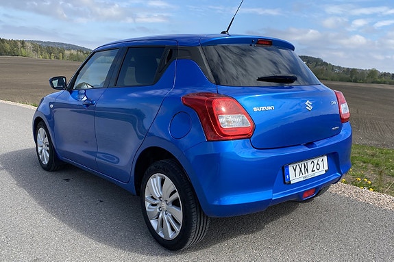 Suzuki Swift 3 of 5