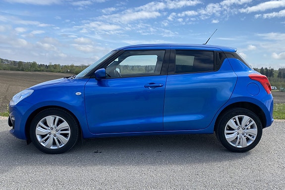 Suzuki Swift 2 of 5