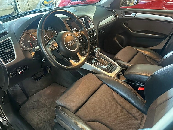 Audi Q5 7 of 17