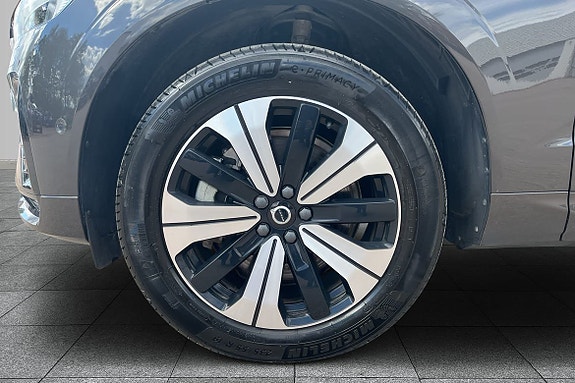 Volvo XC60 8 of 15