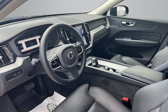 Volvo XC60 10 of 15