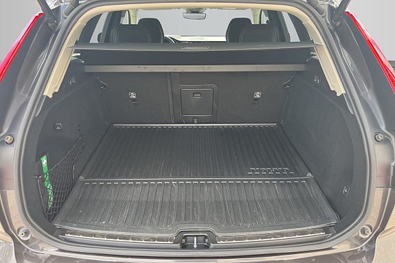Volvo XC60 9 of 15