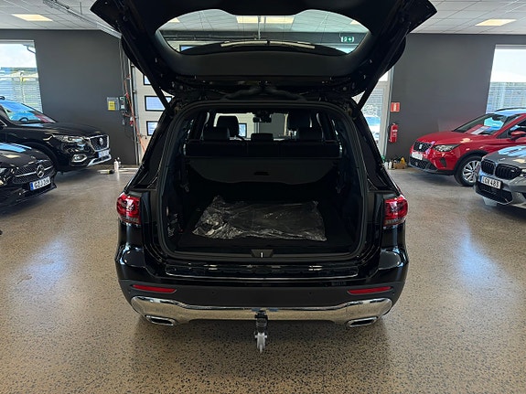Mercedes-Benz GLB200 d 19 of 23