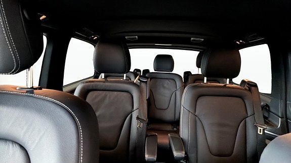 Mercedes-Benz V300 d 11 of 12