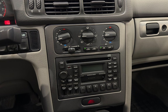 Volvo C70 14 of 17