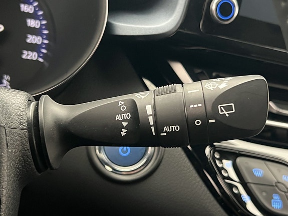 Toyota C-HR 19 of 30