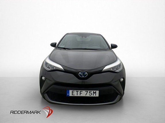 Toyota C-HR 2 of 30