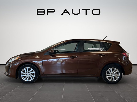 Mazda 3 3 of 5