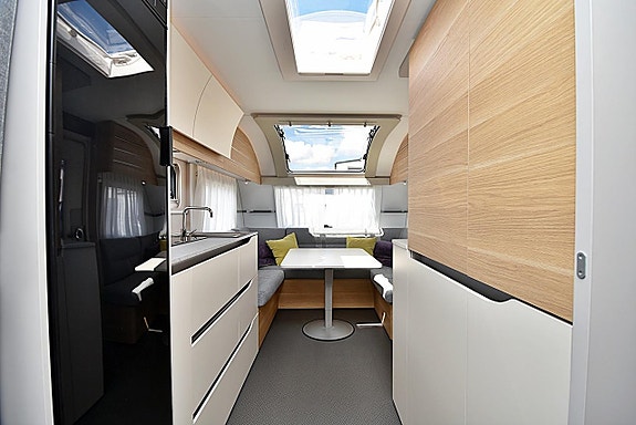 Adria 613 UT Adora, Queenbed 17 of 25