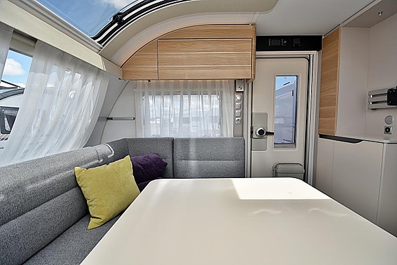 Adria 613 UT Adora, Queenbed 6 of 25