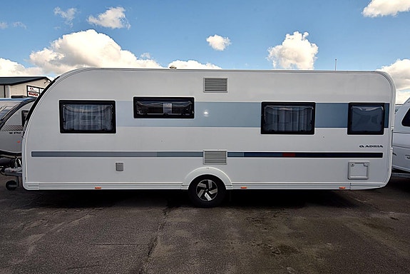 Adria 613 UT Adora, Queenbed 24 of 25
