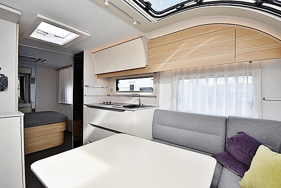 Adria 613 UT Adora, Queenbed 9 of 25