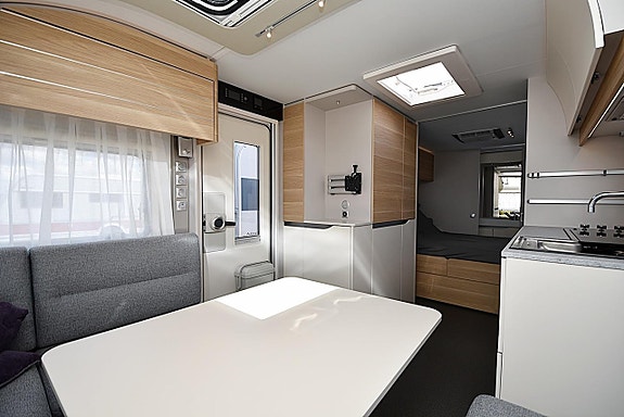 Adria 613 UT Adora, Queenbed 7 of 25