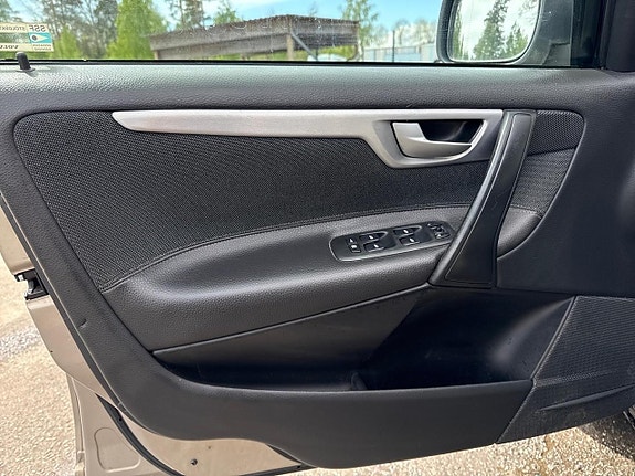 Volvo XC70 19 of 21