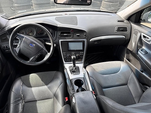 Volvo XC70 14 of 21