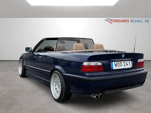 BMW 320 11 of 22