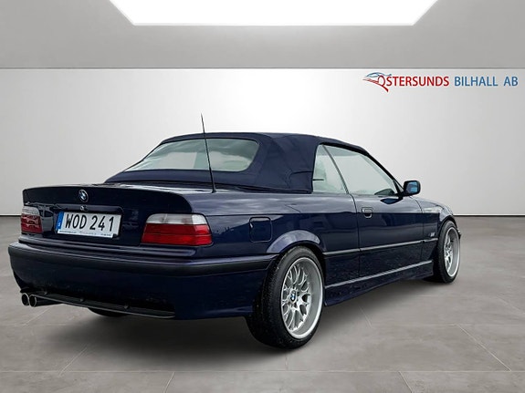 BMW 320 20 of 22