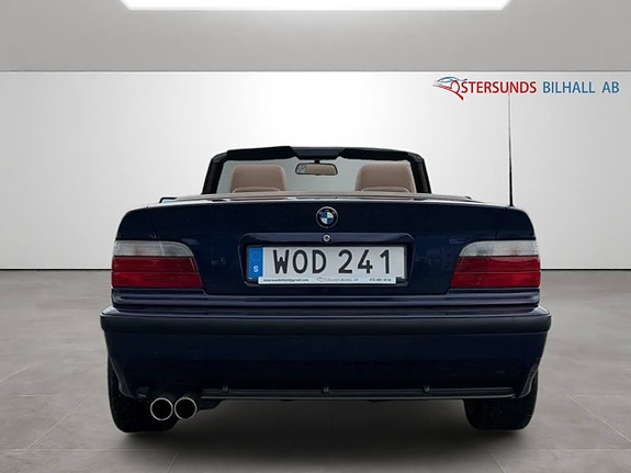 BMW 320 5 of 5