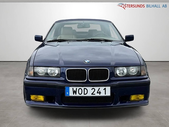 BMW 320 21 of 22