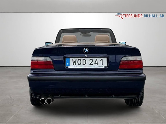 BMW 320 12 of 22