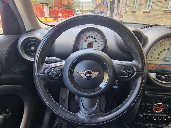 MINI Countryman Cooper D 8 of 10