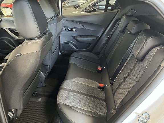 Peugeot 2008 9 of 10