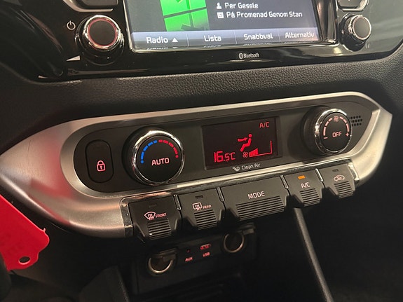 Kia Rio 8 of 13