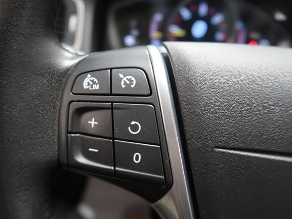 Volvo V60 26 of 30