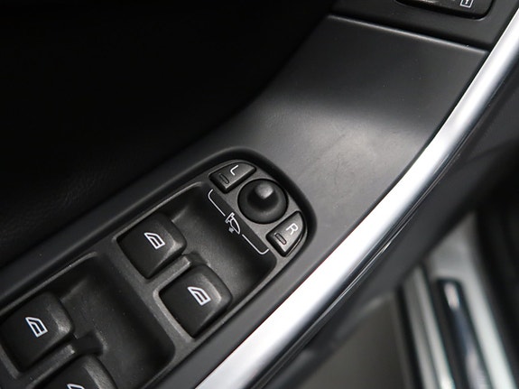 Volvo V60 25 of 30