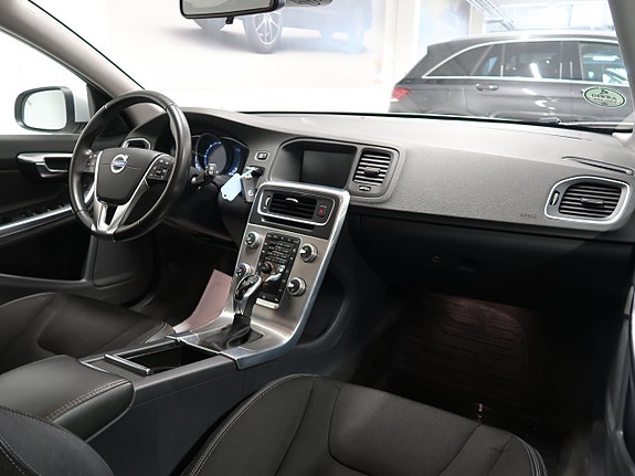 Volvo V60 16 of 30