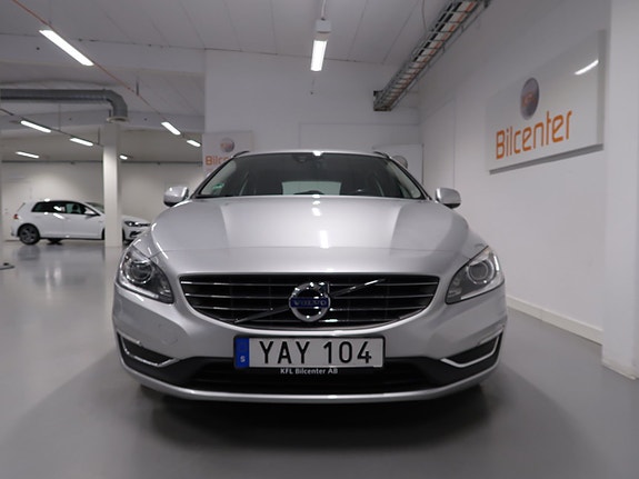 Volvo V60 10 of 30