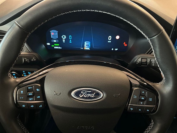Ford Kuga 23 of 24